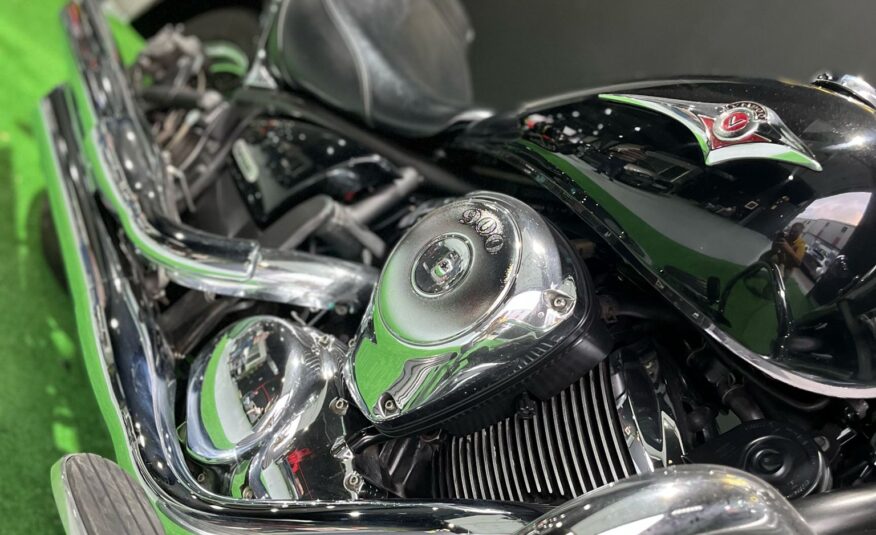 KAWASAKI VULCAN 900 CLASSIC