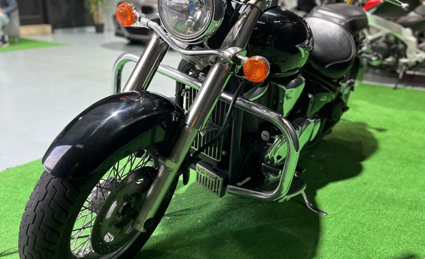 KAWASAKI VULCAN 900 CLASSIC