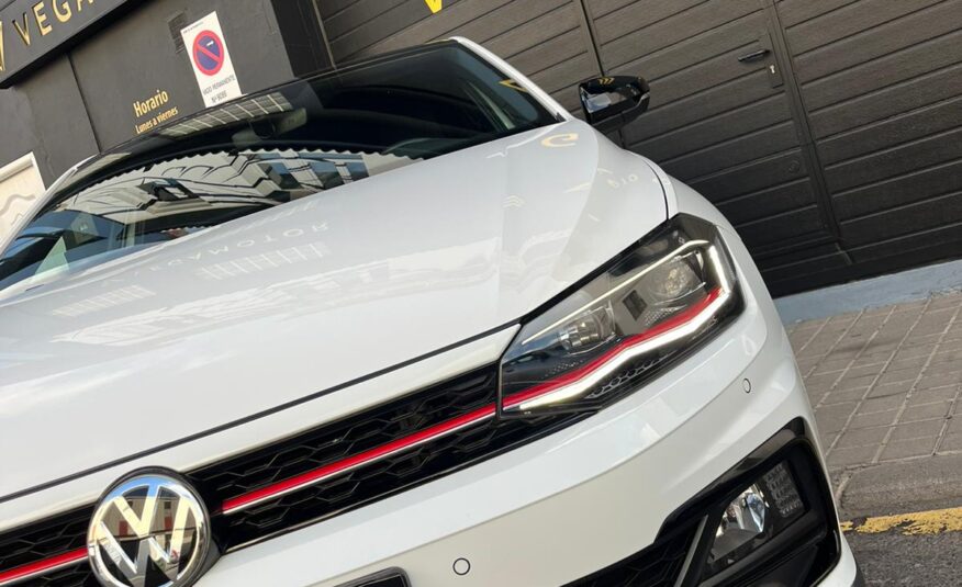 VOLSKWAGEN POLO GTI