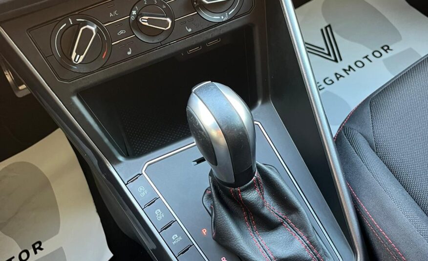 VOLSKWAGEN POLO GTI