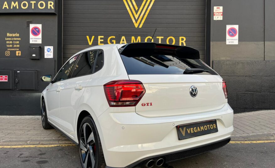 VOLSKWAGEN POLO GTI