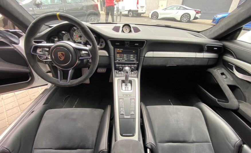 PORSCHE GT3 RS
