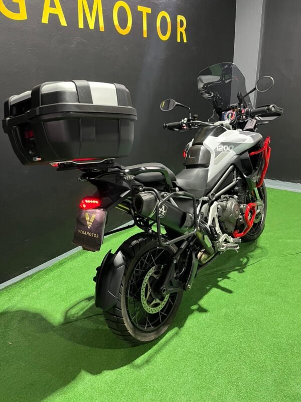 TRIUMPH TIGER 1200 RALLY PRO