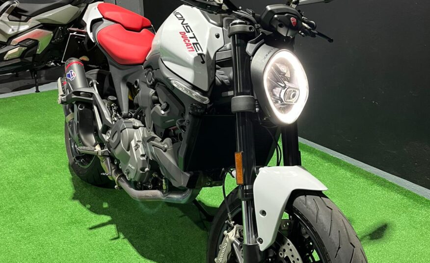 DUCATI MONSTER+ 937