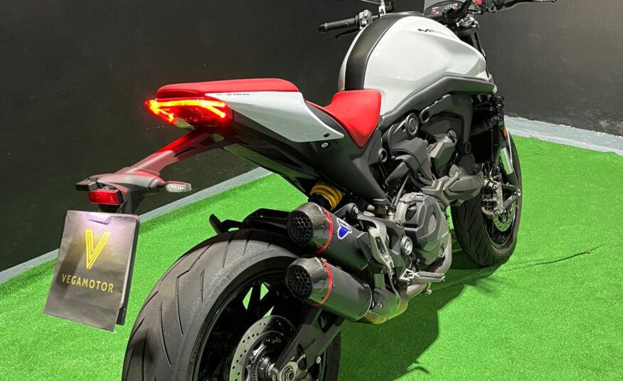 DUCATI MONSTER+ 937