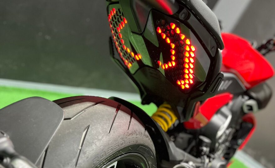 DUCATI DIAVEL V4