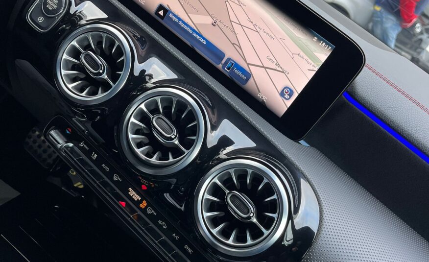 MERCEDES-BENZ CLA 200 AMG