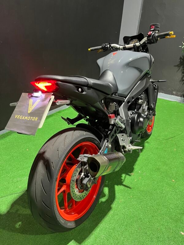 YAMAHA MT09
