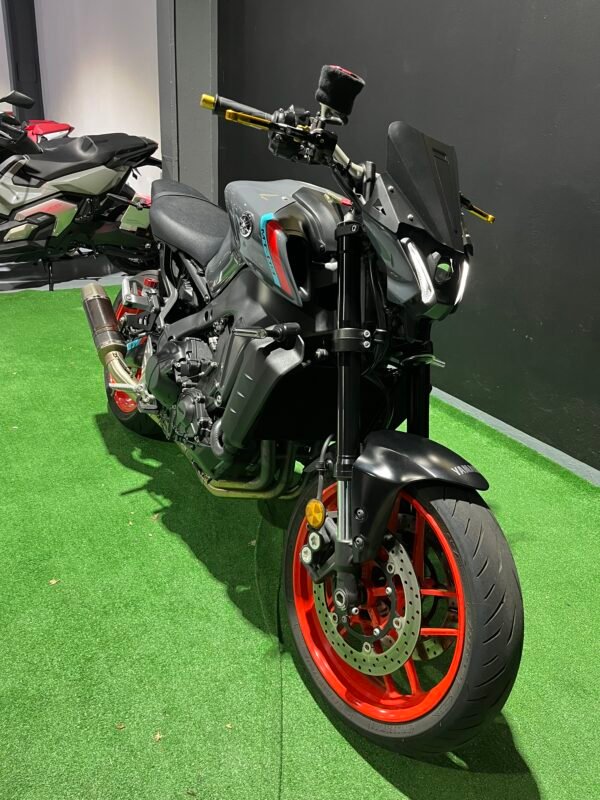YAMAHA MT09