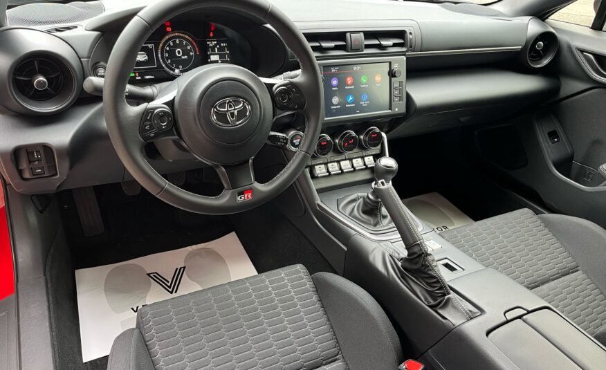 TOYOTA GR86