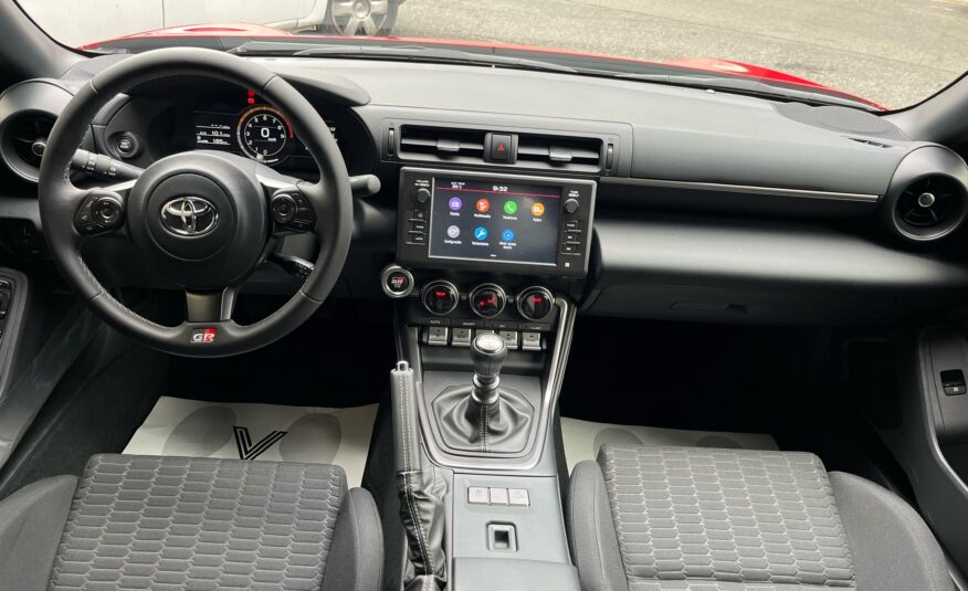 TOYOTA GR86