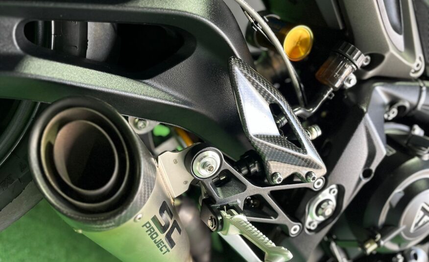TRIUMPH STREET TRIPLE 765 RS