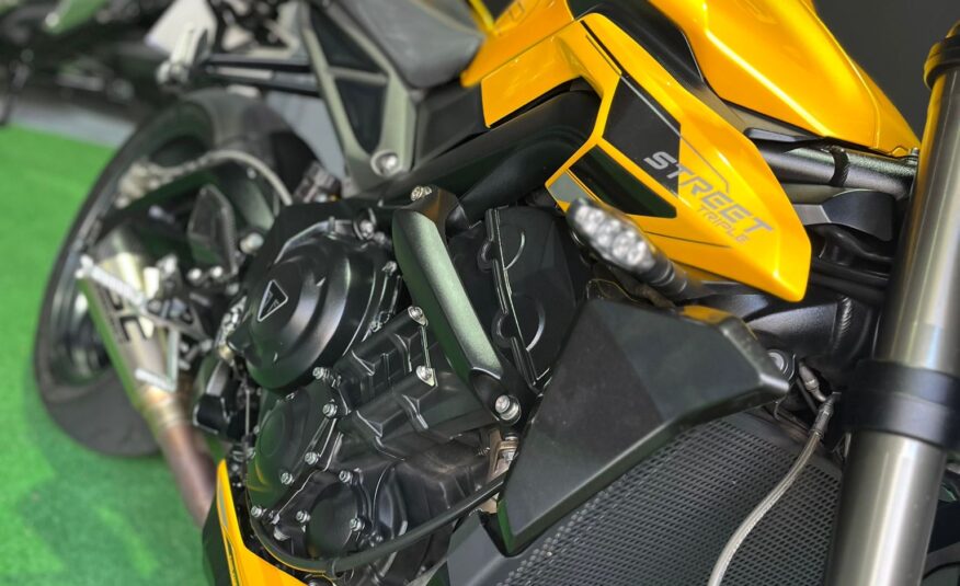 TRIUMPH STREET TRIPLE 765 RS