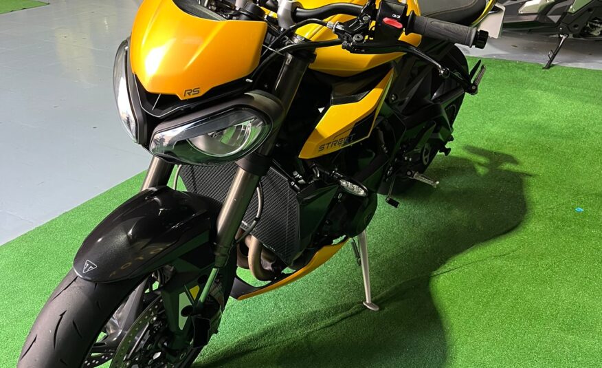 TRIUMPH STREET TRIPLE 765 RS
