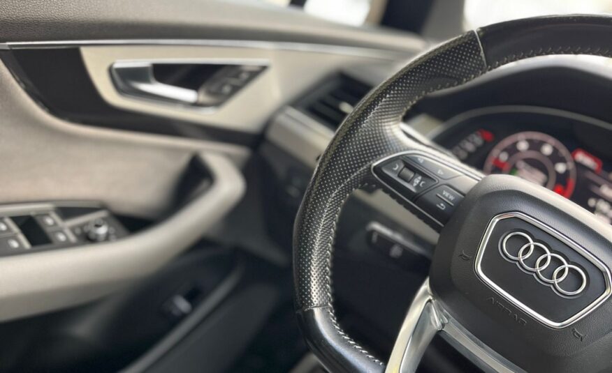 AUDI Q7 S LINE QUATTRO