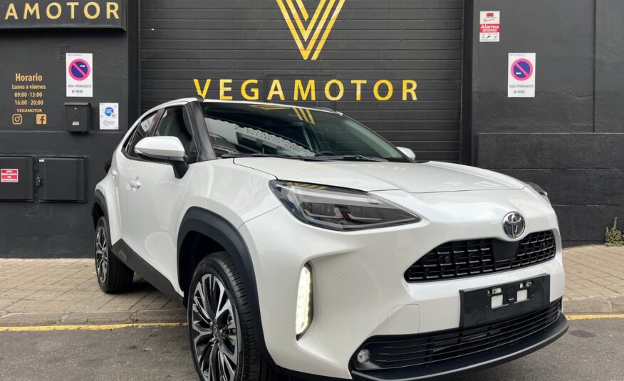 TOYOTA YARIS CROSS STYLE