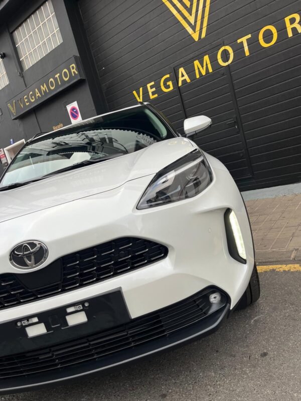 TOYOTA YARIS CROSS STYLE