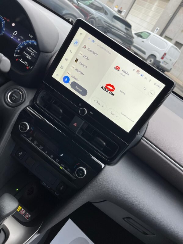 TOYOTA YARIS CROSS STYLE