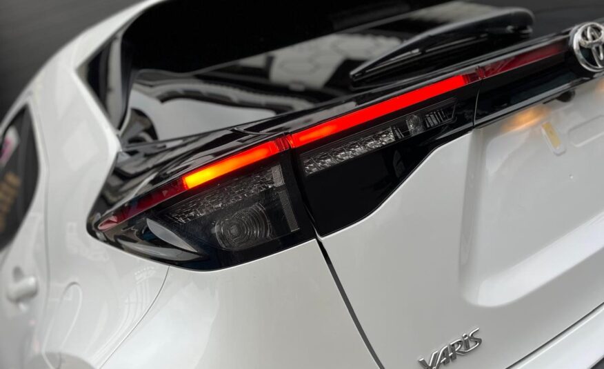 TOYOTA YARIS CROSS STYLE