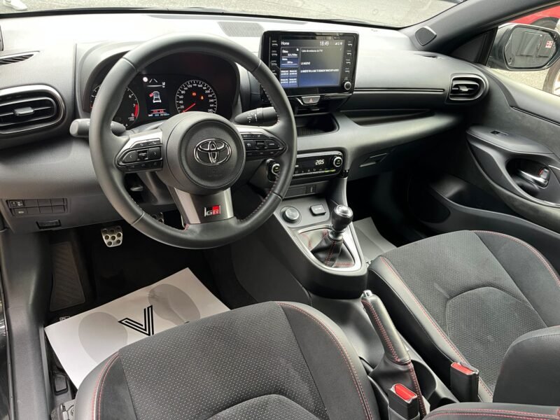 TOYOTA GR Yaris