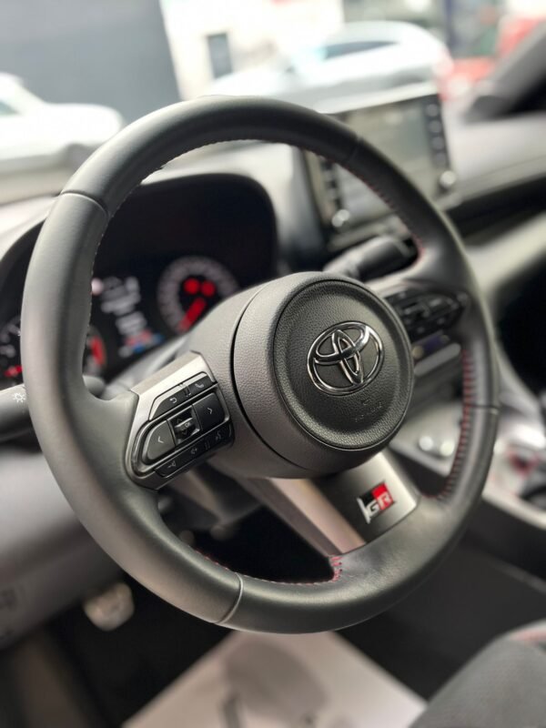 TOYOTA GR Yaris