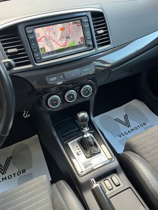 MITSUBISHI LANCER EVO X MR