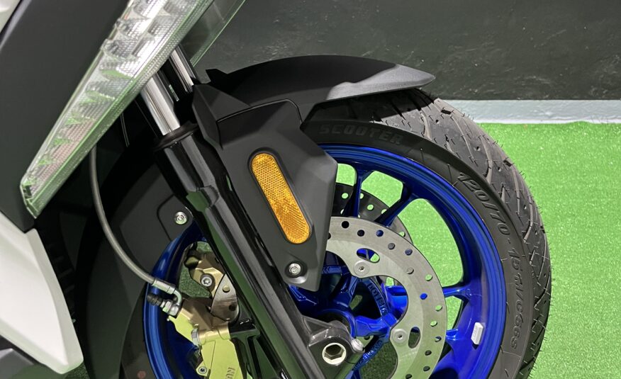 BMW C400X