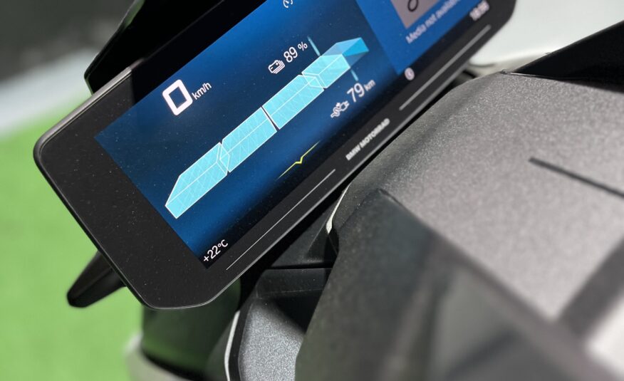 BMW Ce 04 CARNET B