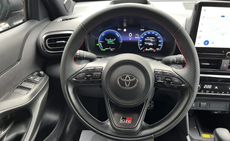 TOYOTA Yaris cross GR sport Plus