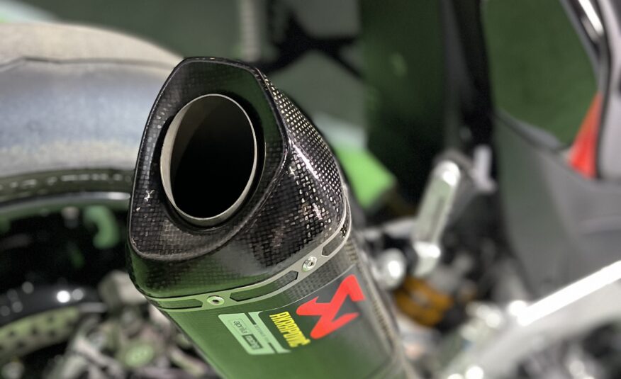 APRILIA TUONO V4 1100 FACTORY