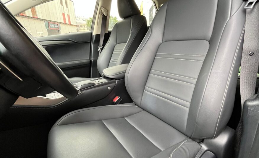 LEXUS NX300H