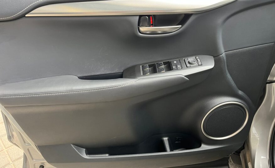 LEXUS NX300H