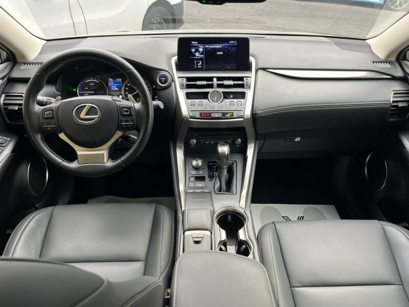 LEXUS NX300H