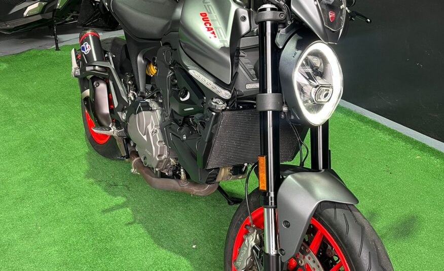 DUCATI MONSTER 937 PLUS