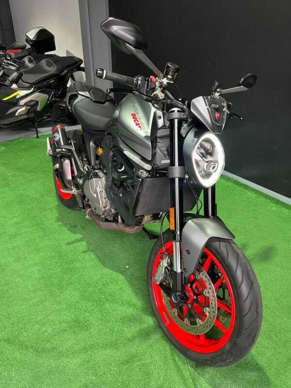 DUCATI MONSTER 937 PLUS