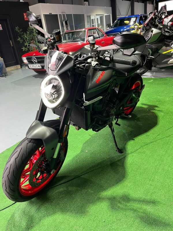 DUCATI MONSTER 937 PLUS
