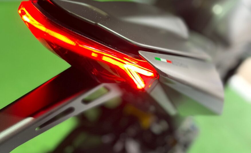 DUCATI MONSTER 937 PLUS