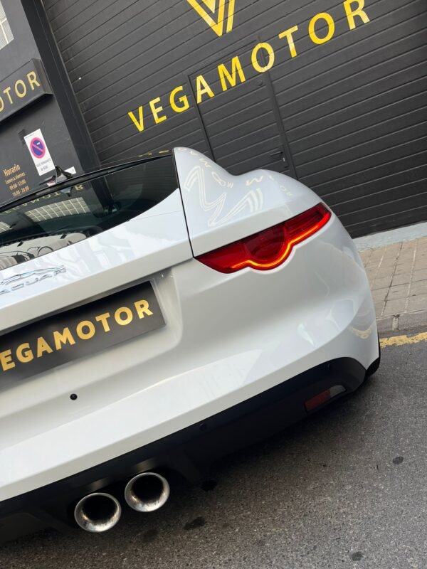 JAGUAR F-TYPE