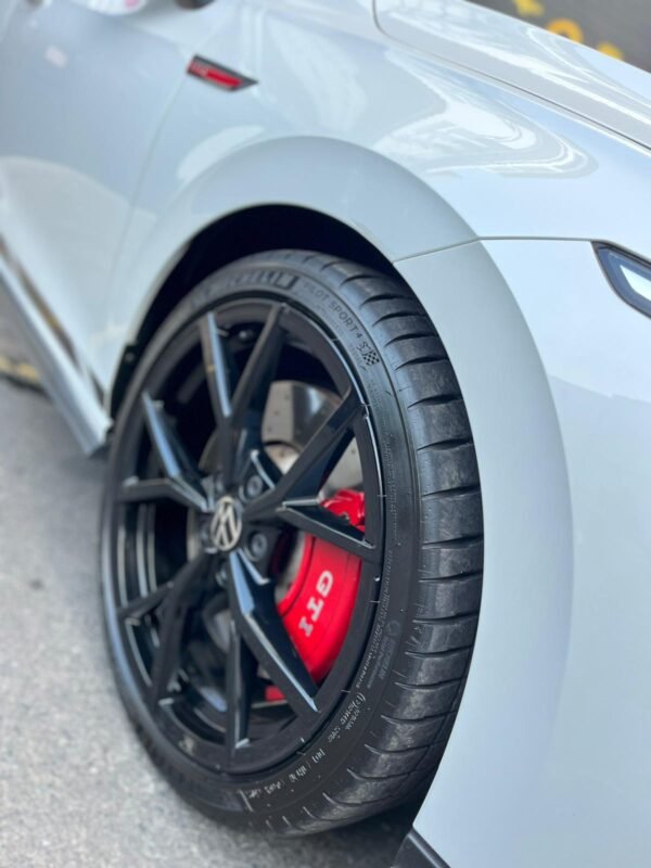 VOLKSWAGEN GTI CLUBSPORT DSG 300CV