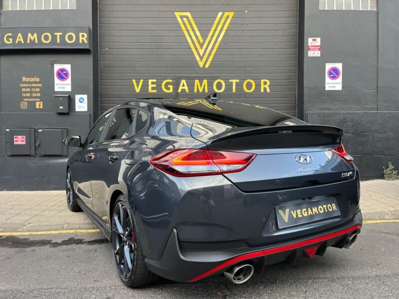 HYUNDAI i30 N PERFORMANCE FASTBACK