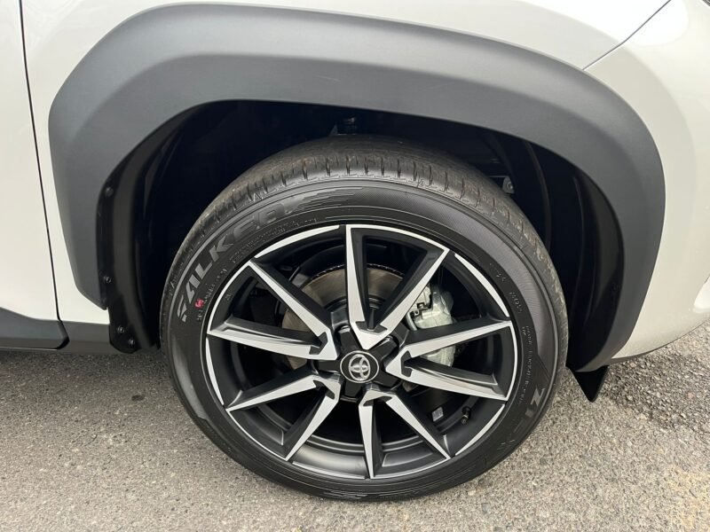 TOYOTA Yaris cross GR sport Plus