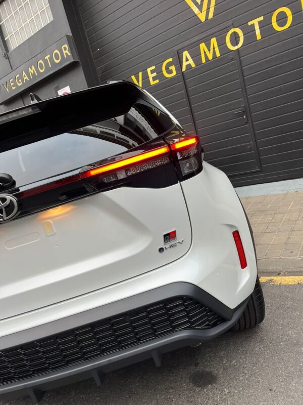 TOYOTA Yaris cross GR sport Plus