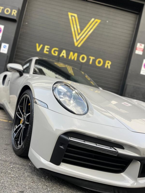 PORSCHE 911 TURBO S 992