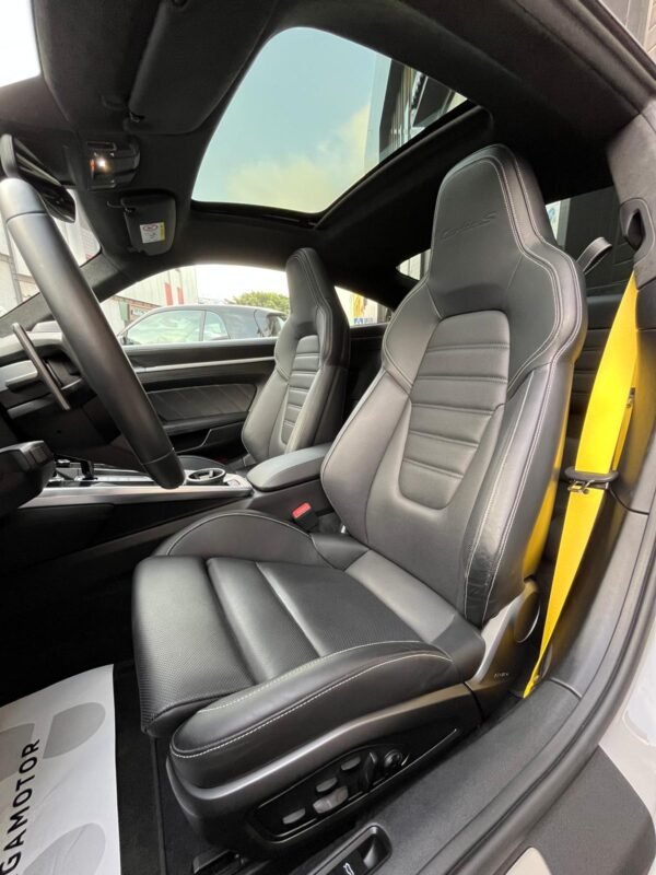 PORSCHE 911 TURBO S 992