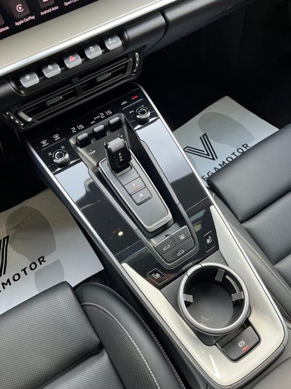 PORSCHE 911 TURBO S 992