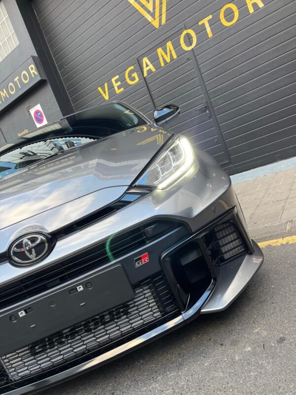 TOYOTA GR YARIS TOURING PACK