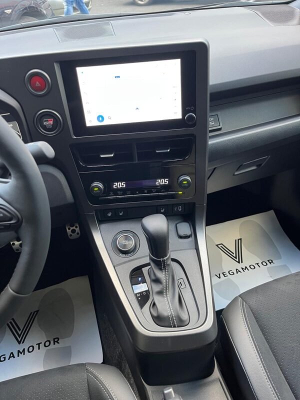 TOYOTA GR YARIS TOURING PACK