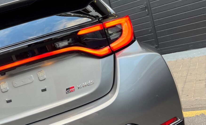 TOYOTA GR YARIS TOURING PACK