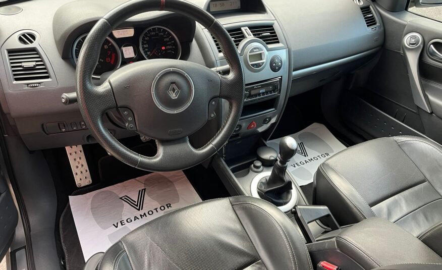 RENAULT MEGANE SPORT