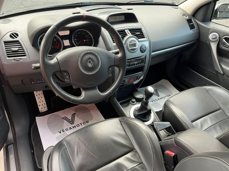 RENAULT MEGANE SPORT